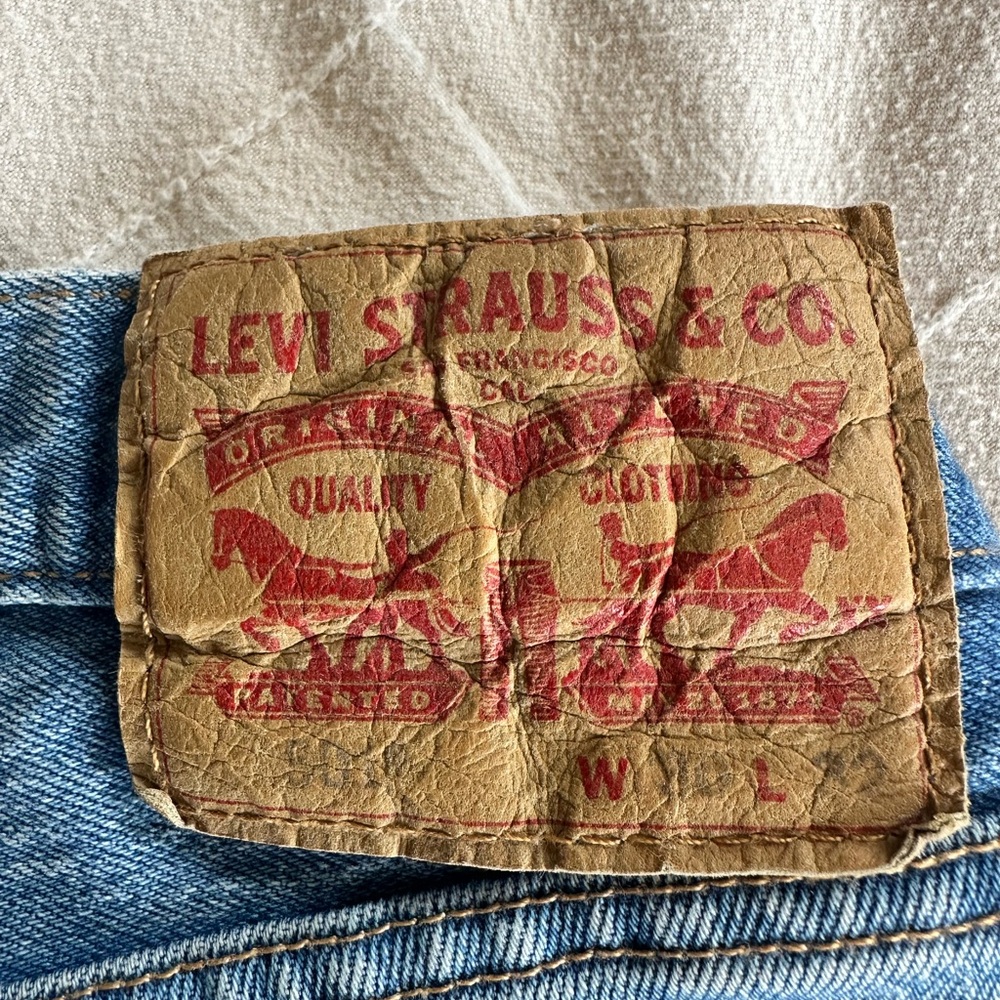 Levi’s 501 - Picture 2 of 4